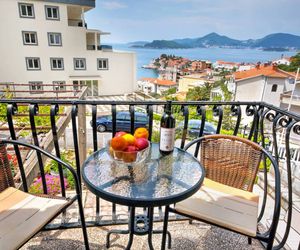 Apartment House Sonja Sveti Stefan Montenegro