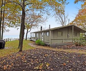 Bluffs Cove South Haven United States