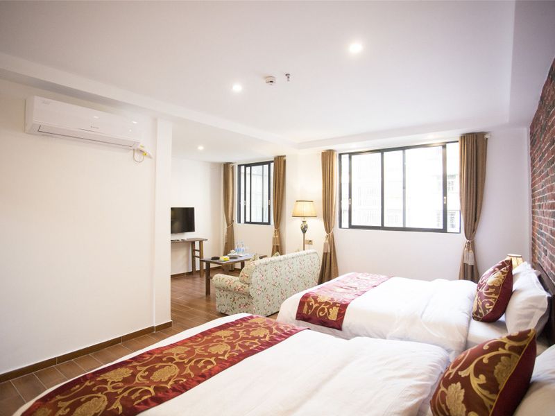 Hotel Photo 1