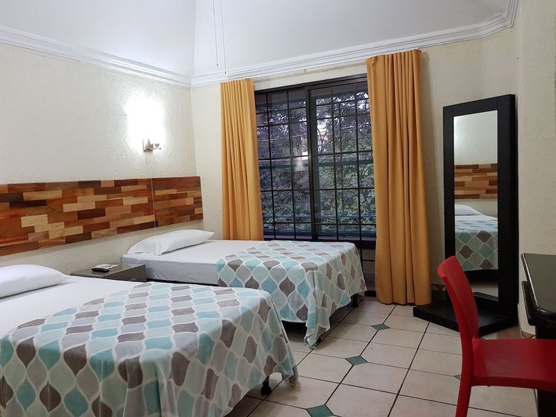 Hotel Photo 2