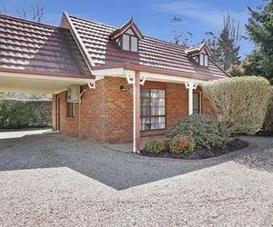 Cedar Cottage - Tudor Village Bright Australia
