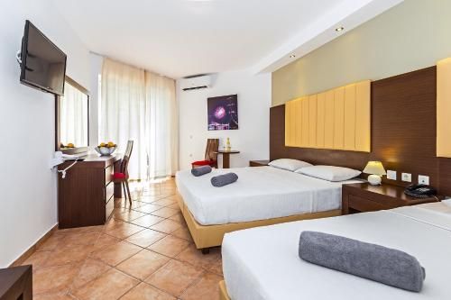 Hotel Photo 8
