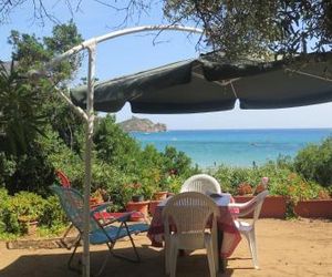 Casa con giardino sulla spiaggia Cardedu Italy