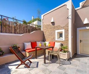 MiCasa Oia Greece