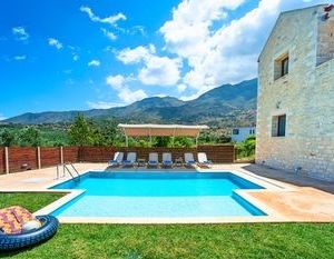 Cretan Sunrise Villa Heated Pool Kournas Greece
