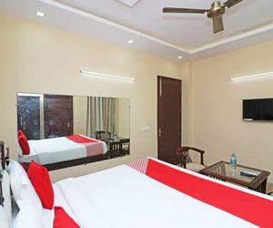 OYO 14458 Hotel Lotus Inn Chinhat India