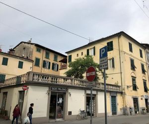 Via Vittorio Emanuele 60 Lucca Italy