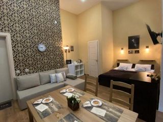 Hotel812