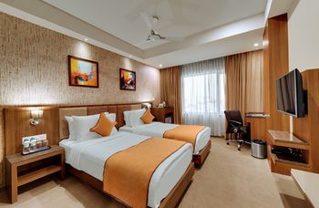 Hotel Photo 6