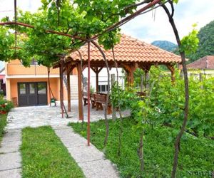 Guesthouse Bato Virpazar Montenegro