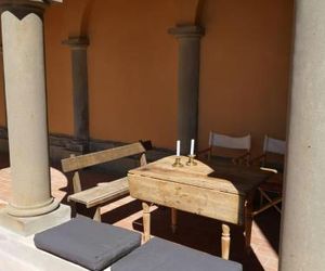 Le Colonne - civico 11 Pescia Italy