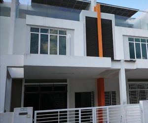 Happy Holiday home Balik Pulau Malaysia