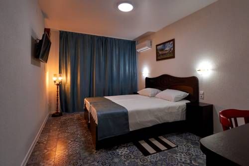 Hotel Photo 12