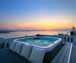 Apartment with Rooftop Hot Tub Chania Greece