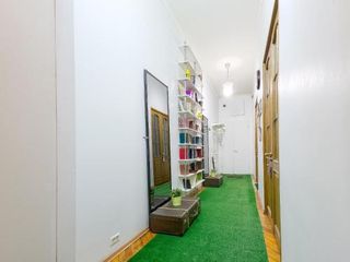 Комфортабельные апартаменты в доме знаменитых актеров в 5 минутах от Петропавловской крепости!