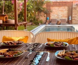 3 BR Trekvogels Villa, 9 min walk to Art Market Sukawati Indonesia