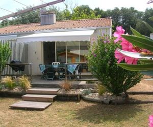 House En bordure de forêt domaniale, aux floralies La Tranche-sur-Mer France