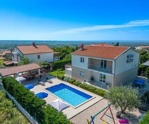 4 bedroom villa near Porec Castellier Croatia