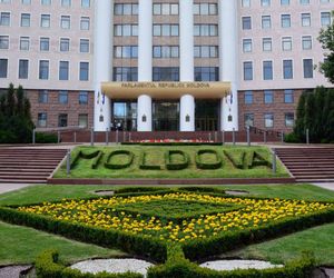 2 Bedrooms Heart of City Center Chisinau Moldova