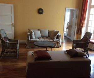 4 Square dAvignon Orleans France