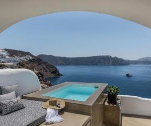 3 Caves by Caldera Houses Oia Greece