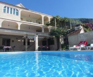 Family friendly apartments with a swimming pool Trpanj (Peljesac) - 15603 Trpanj Croatia