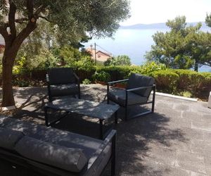 Sea view apartment with a huge terrace Pisak Croatia