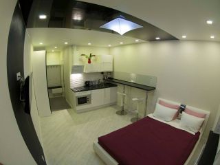 Cozy and modern apartment (high tech)