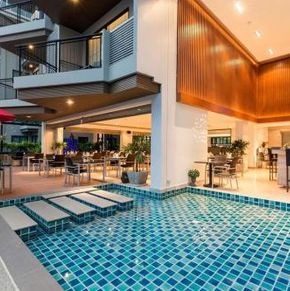 NearBy Hotel
