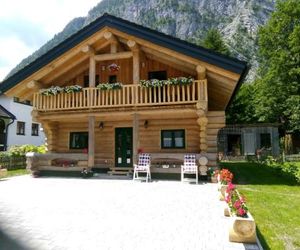 C.T.N. Loghouse Hallstatt Austria