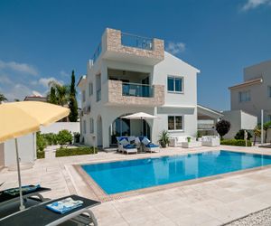 Villa Verdi: Luxury villa with private pool Peyia Cyprus
