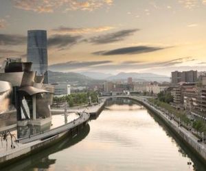 Amplio apartamento junto al Guggenheim Bilbao Spain