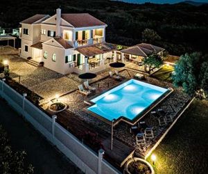 Skidi Beach house Paramonas Greece