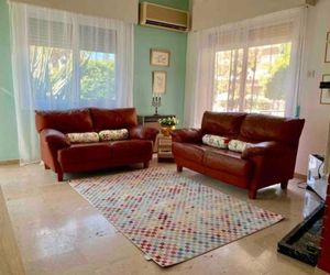 Sunny Family Home By The Beach Limassol Cyprus
