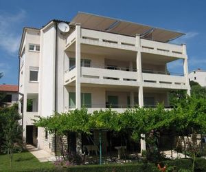 Apartment Petrinic V Pula Croatia