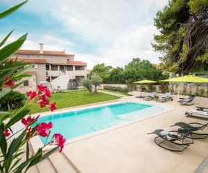 Beautiful Villa Julia, south Istria, garden, pool Liznjan Croatia