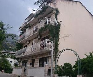 Apartmani Tina Tucepi Croatia