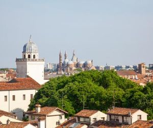 M14 Teatro Verdi Terrace Apartment Padua Italy