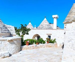 Trulli Ritunno Piccolo Locorotondo Italy