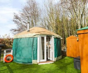 The Lakeside Yurt, Tewkesbury Tewkesbury United Kingdom