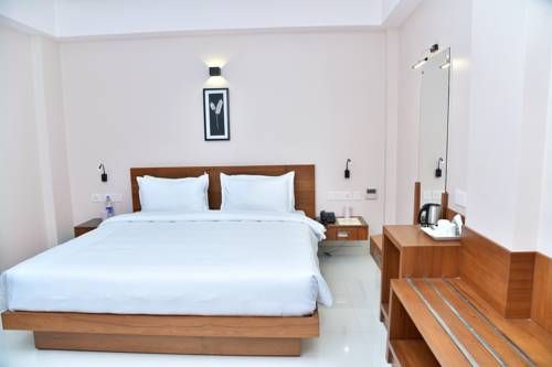NAVARATNA INN – A LUXURY HOTEL