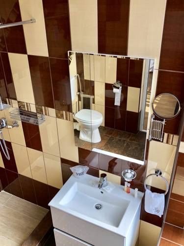 Hotel Photo 12