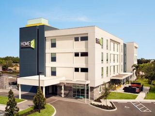 Hotel pic Home2 Suites By Hilton Sarasota Bradenton Airport