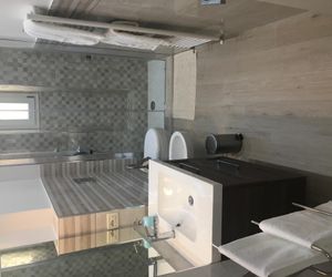 Queen chic apartment La Spezia Italy