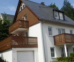 Haus am Berg - großes Haus mit Sauna für 13 Personen unweit vom Skihang Oberwiesenthal Germany