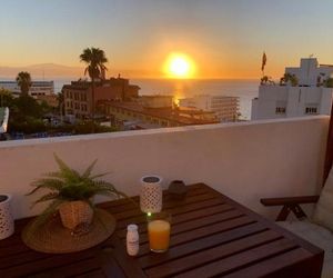 El Cortijuelo. Magnificent triplex terraced house with rooftop of 18m2, overlooking the sea. Parking Torremolinos Spain