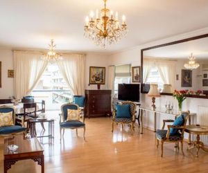 Luxurious apt in the Athenian Riviera Alimos Greece