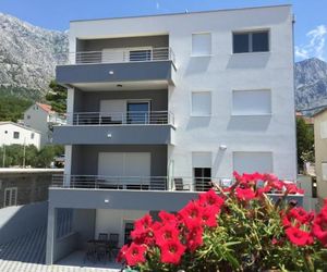 Apartments with a parking space Baska Voda (Makarska) - 15214 Baska Voda Croatia
