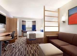 Фото отеля Microtel Inn & Suites by Wyndham Limon