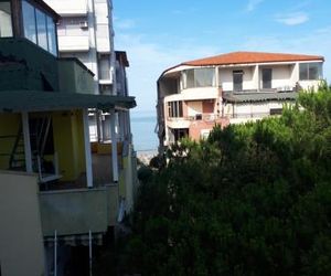 Boshku apartament Durres Albania